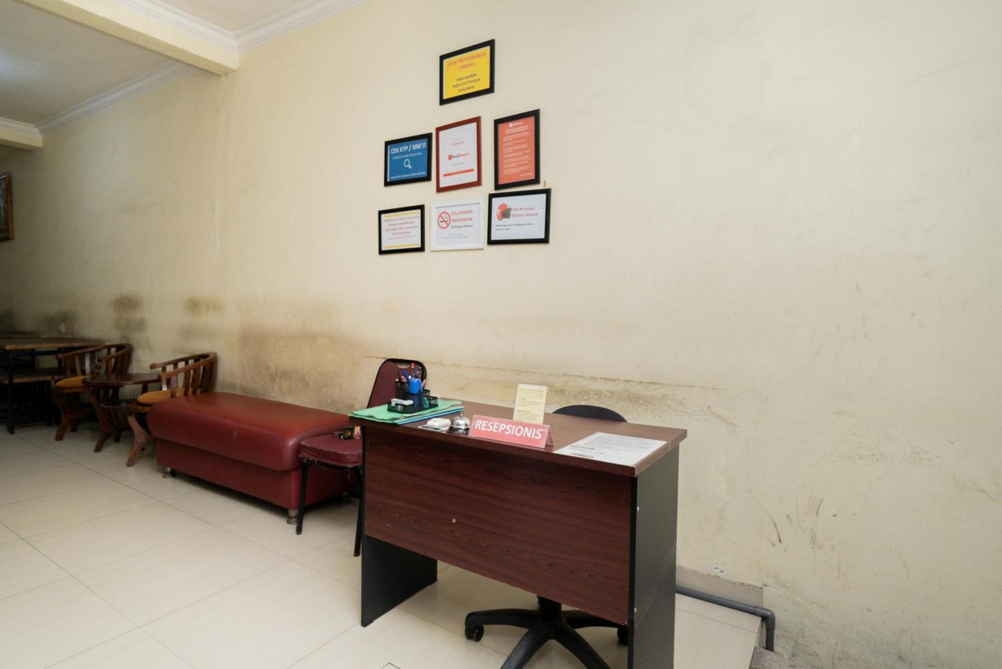 Reddoorz Near Surabaya Town Square Hotel Buitenkant foto